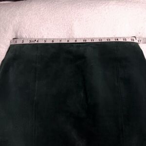 Beautiful Deep Green Vintage 80's Savannah Leather Skirt Size 16